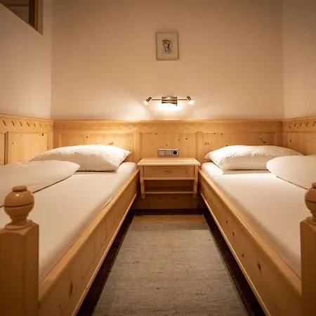 Apartmenthaus Gutwenger Apartment *