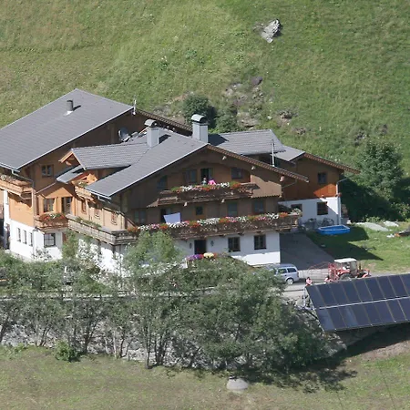 Apartmenthaus Gutwenger * Innervillgraten